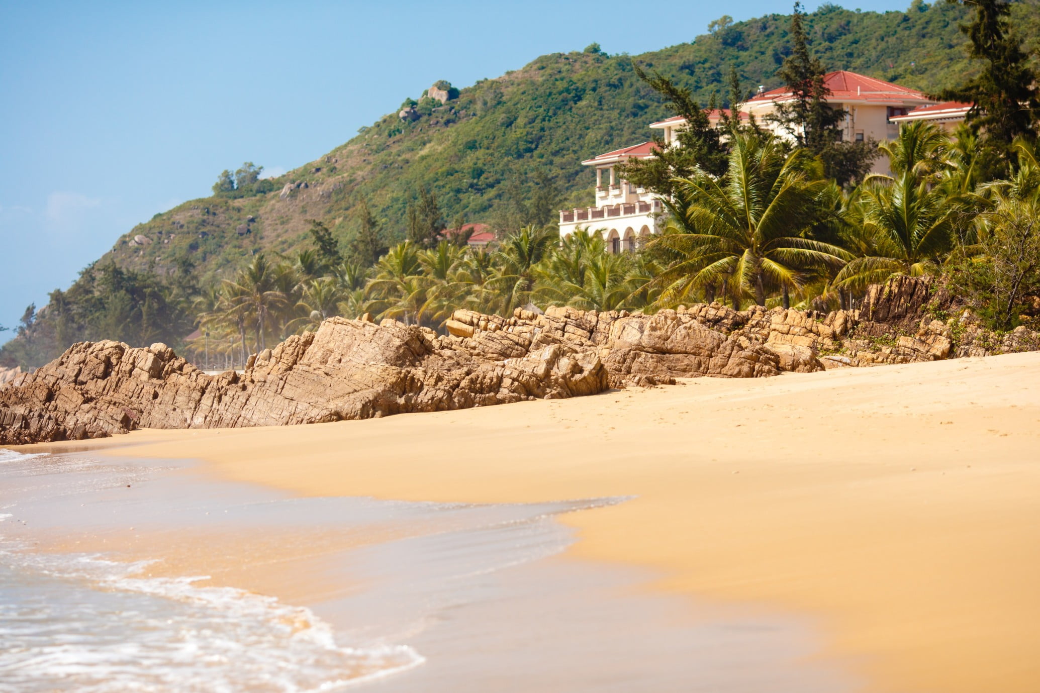 Luxury-Beach View-Villas-in-North-Goa-Luxcape-Villas